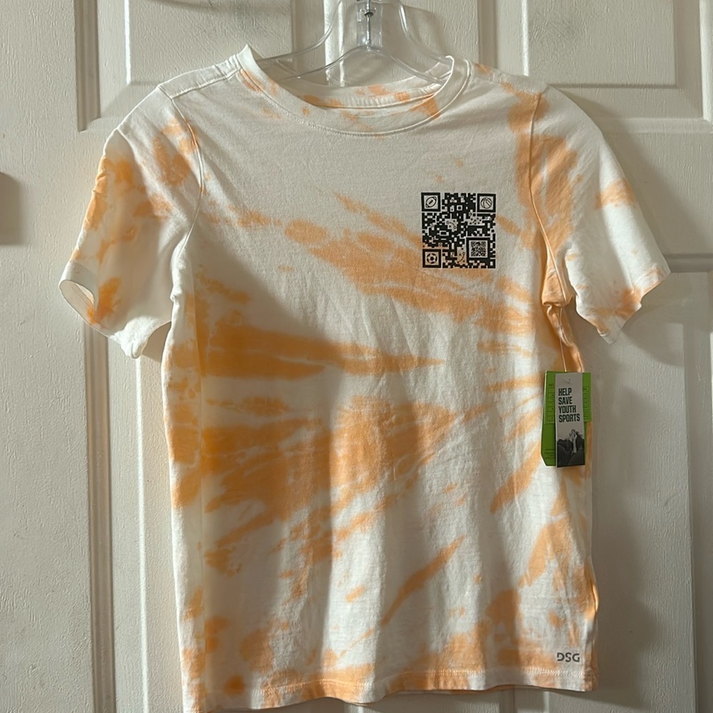 DSG Trend Short Sleeve Graphic T-Shirt: QR GRAPHIC: TIE DYE: NEW WITH TAGS: M